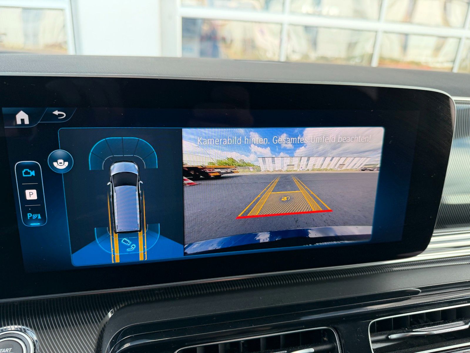 Fahrzeugabbildung Mercedes-Benz V 220 d DISTRONIC AHK2,5to 7Sitze