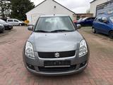 Suzuki Swift Lim. Snow - Suzuki Swift Snow mit Benzin-Antrieb