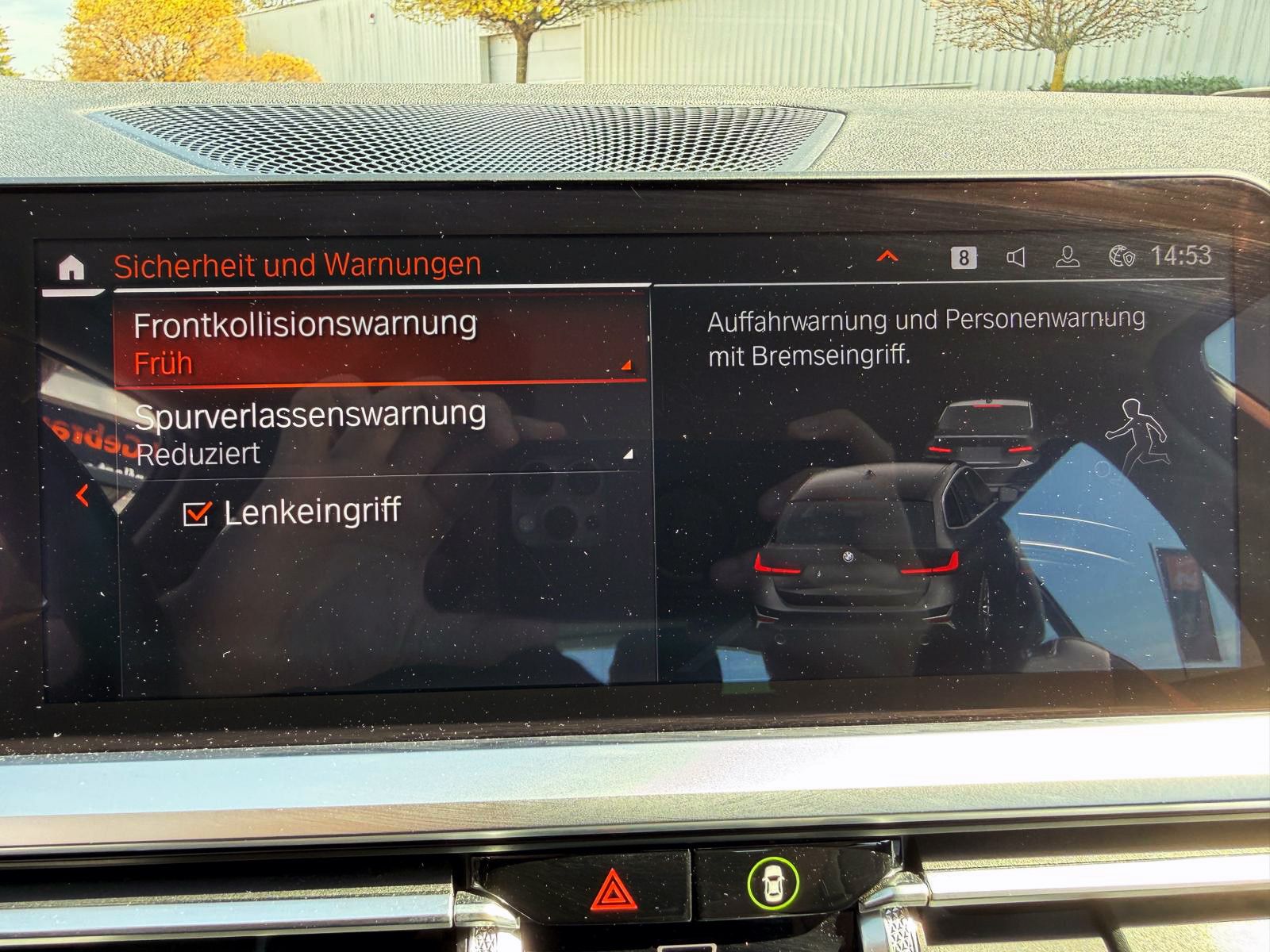 Fahrzeugabbildung BMW 320d Touring Sport-Line ACC AHK 360° LED BT AMBI