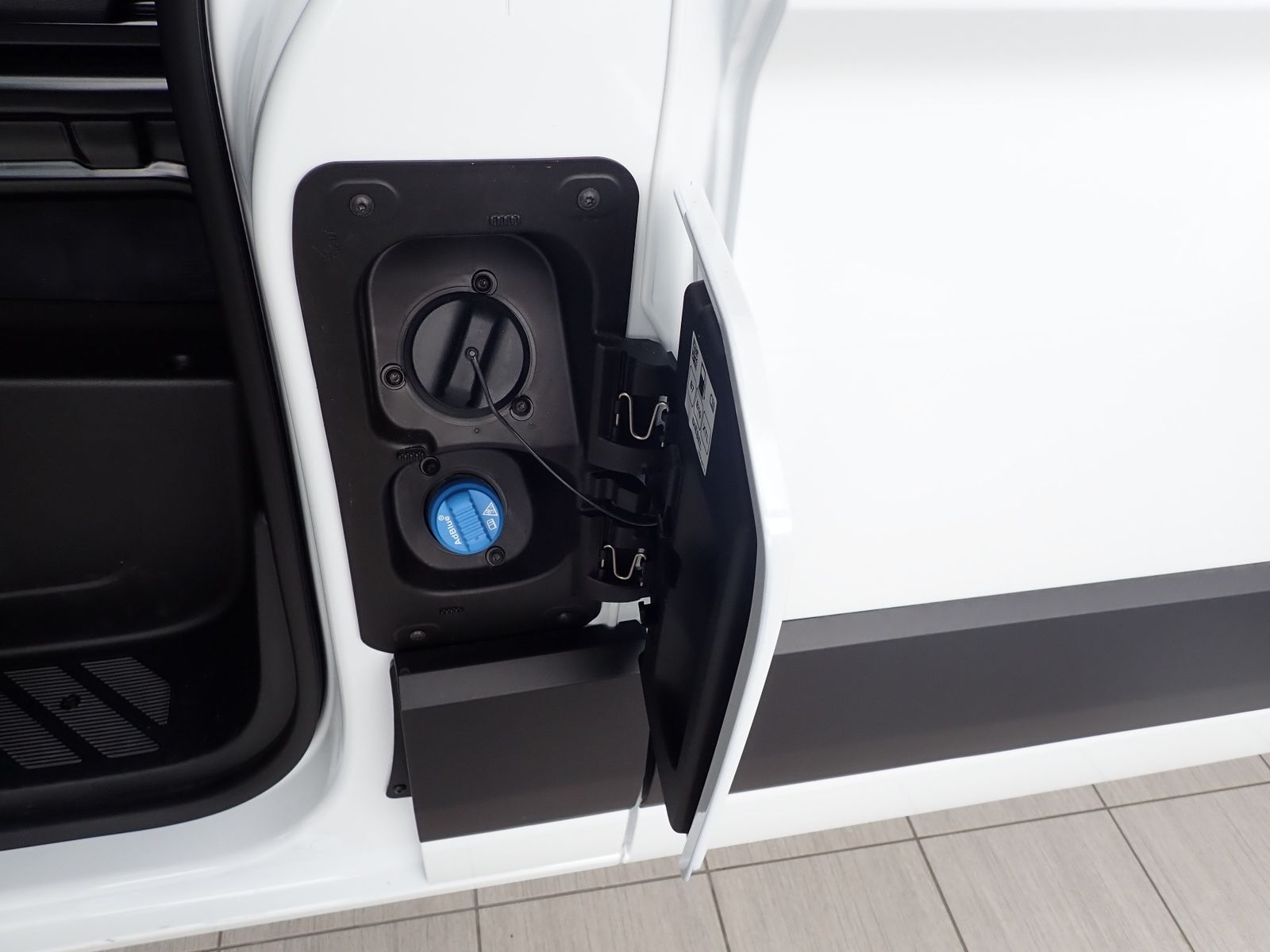 Fahrzeugabbildung Renault Master Kastenwagen FWD Kasten Business+ L2H2 3,5