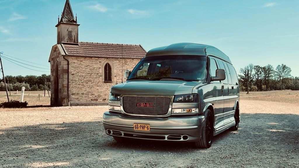 GMC Savana