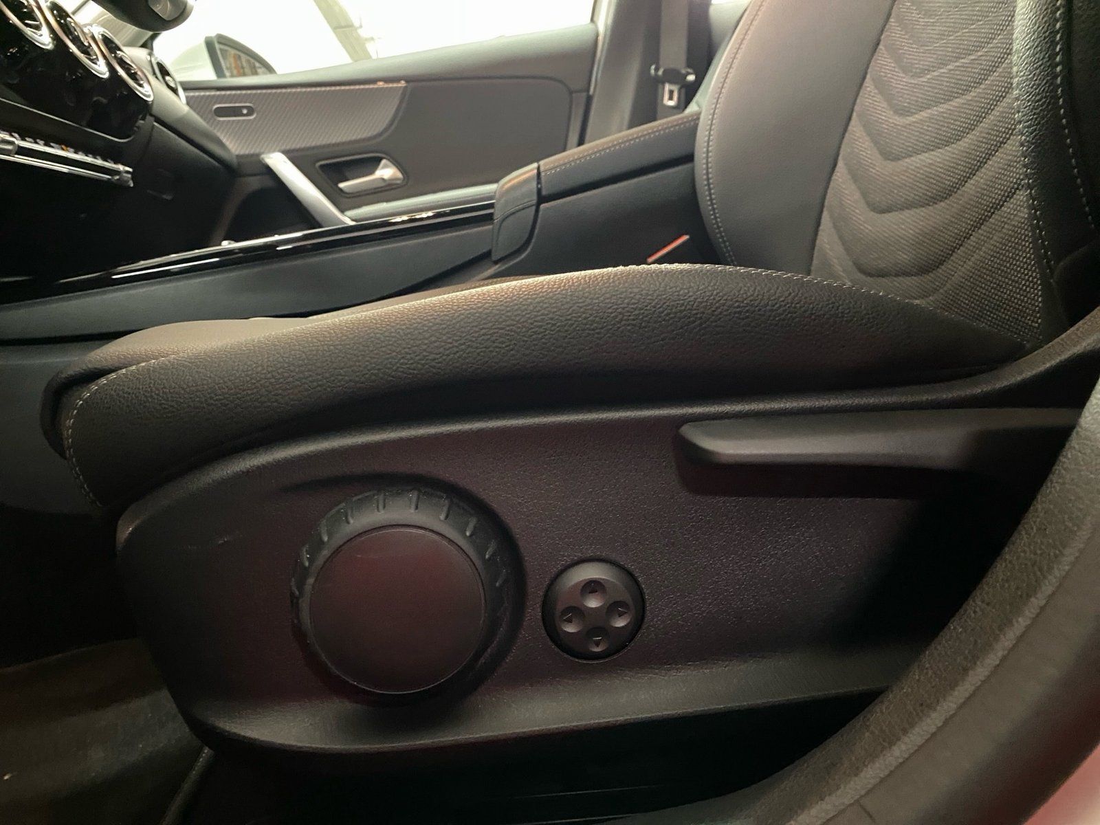 Fahrzeugabbildung Mercedes-Benz A 250 e Progressive *11kW*Widescreen*LED*Kamera*