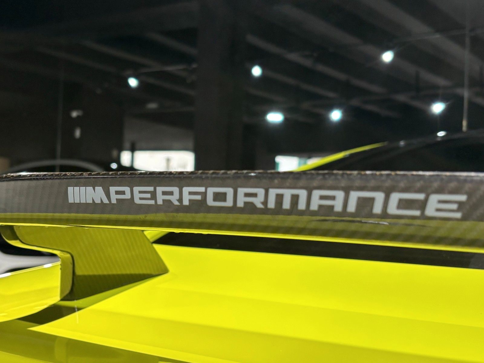Fahrzeugabbildung BMW M4 Competition *M-Perf.PartsCarbon*HUD*360°KAM