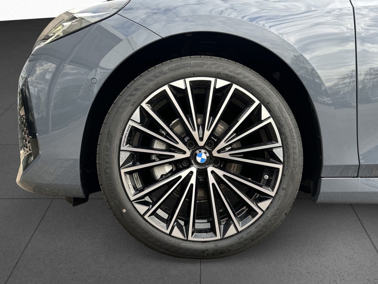 BMW 220 - Bild 16
