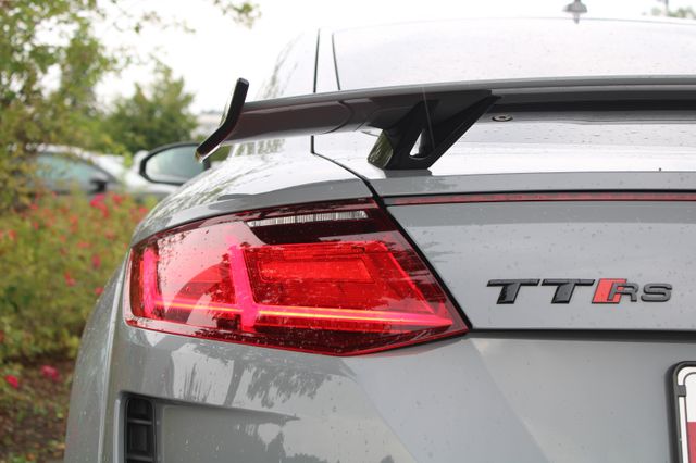 TTRS qu. SPORTABGAS KAMERA NAVI+ VC 20" BLACK