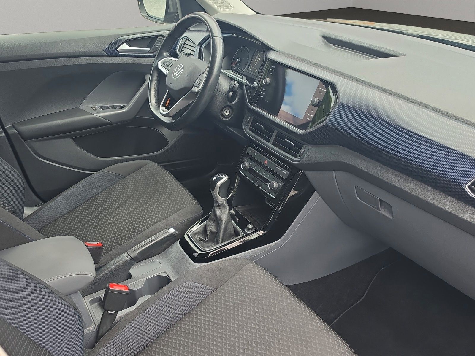 Fahrzeugabbildung Volkswagen T-Cross United NAVI SHZ PDC APP-CONNECT
