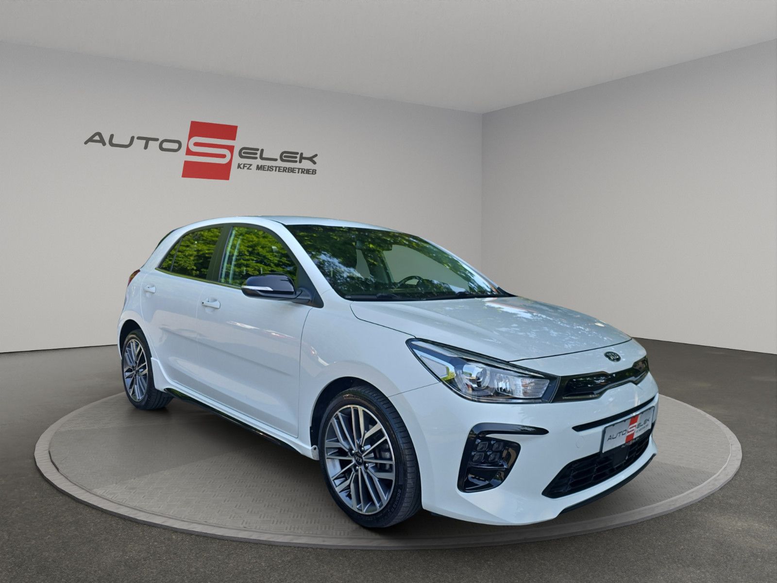 Fahrzeugabbildung Kia Rio GT-Line KAMERA NAVI LEDER