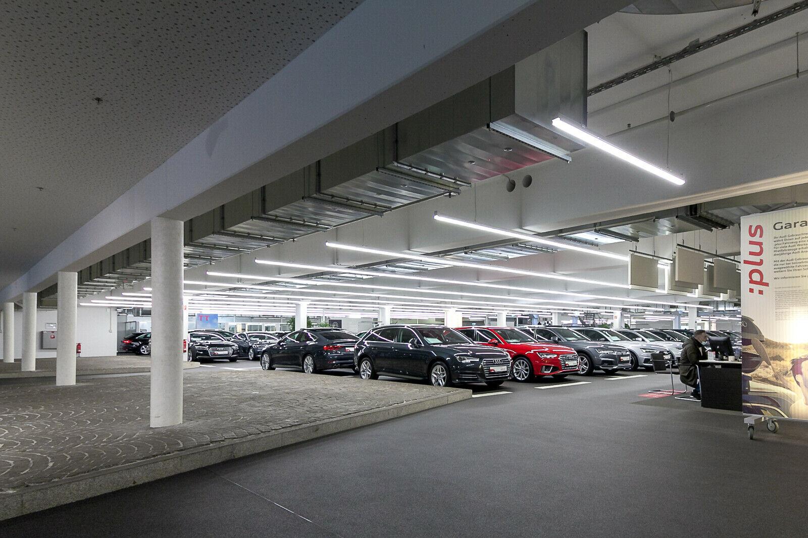 showroom-image-top