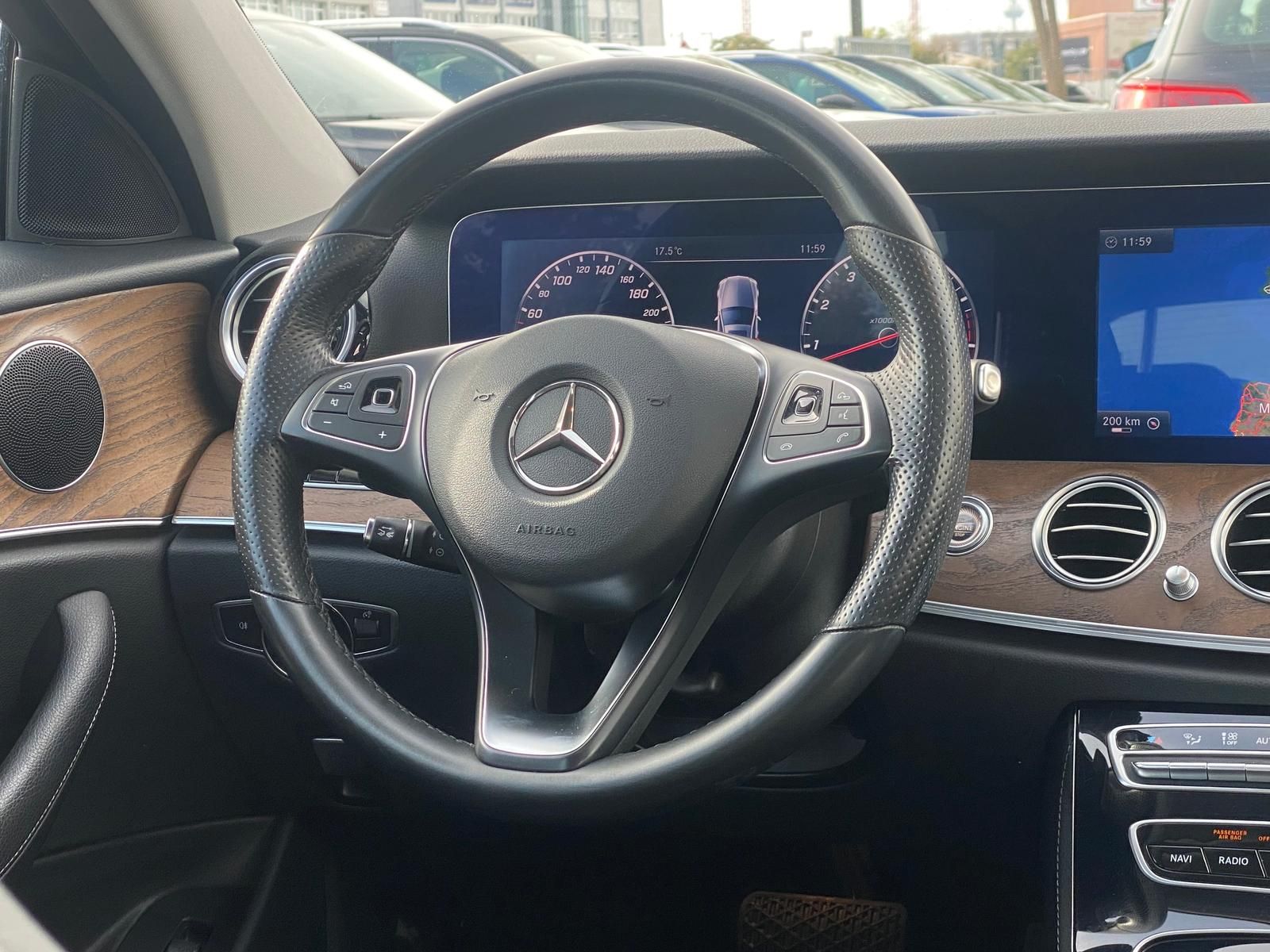 Fahrzeugabbildung Mercedes-Benz E 400 Exclusive 4Matic Multibeam LED Widescreen