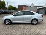 Volkswagen Jetta VI Match PDC/Sitzheizung/Teil-Leder/Navi - Volkswagen Jetta in Hamburg