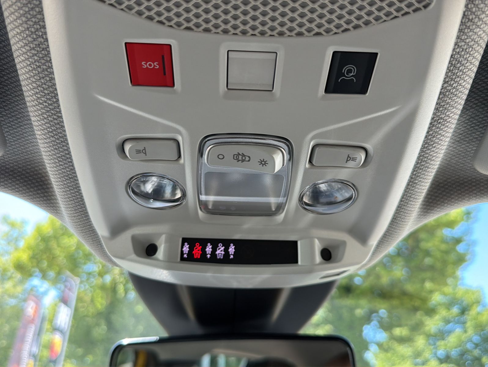 Fahrzeugabbildung Jeep Avenger Longitude Electric Automatik