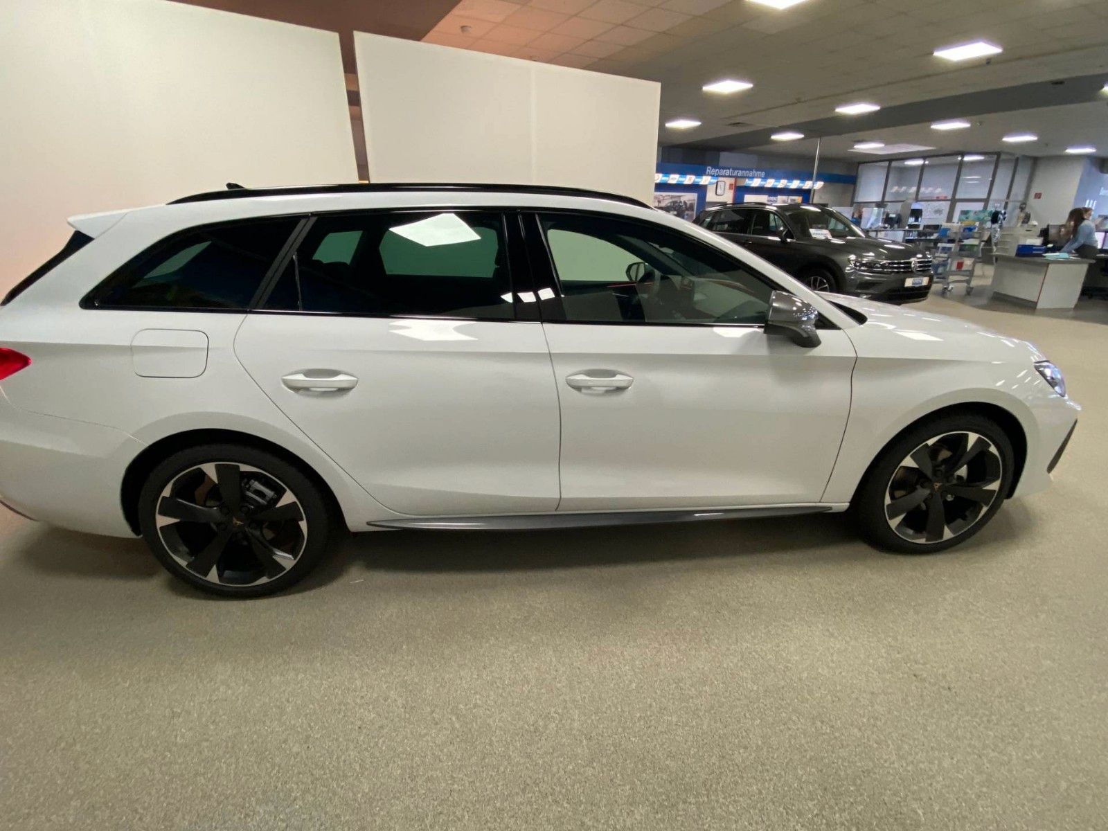 Fahrzeugabbildung CUPRA Leon ST 1.5 eTSI DSG FACELIFT mild HYBRID+AHK+++