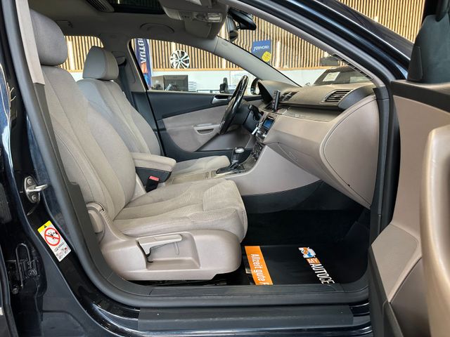 Volkswagen Passat Variant Comfortline *AHK*Klima*SHZ*PDC*