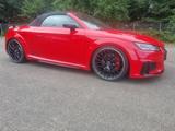 Audi TTS TFSI S tronic quattro Roadster  - rote Audi TTS