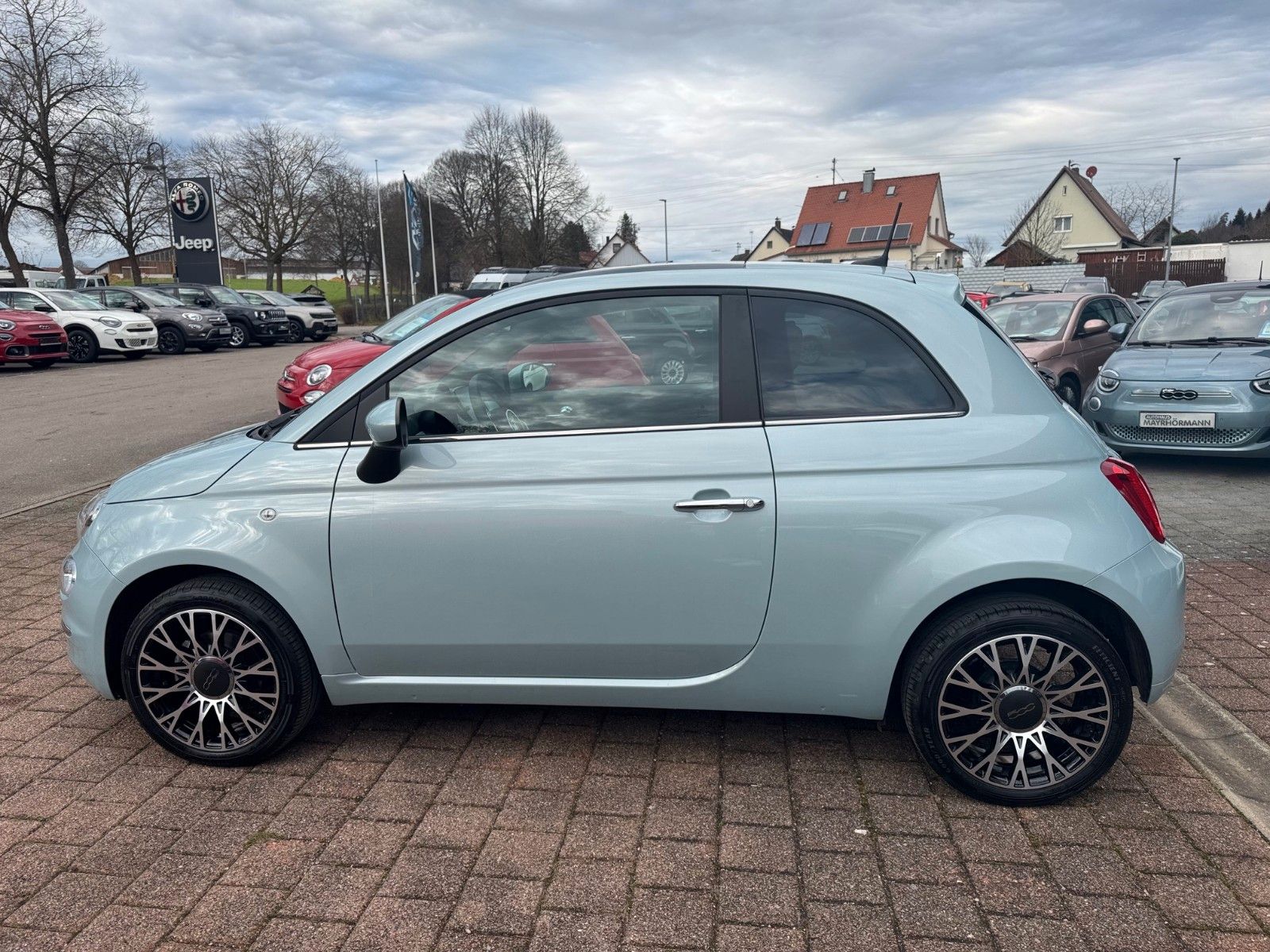 Fahrzeugabbildung Fiat 500 MY23 1.0 GSE DOLCEVITA 70 PS GLASDACH NAVI