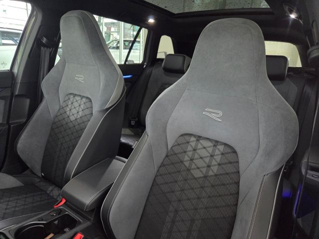 Golf Variant R-Line 1.5 TSI DSG MATRIX NAV PANO