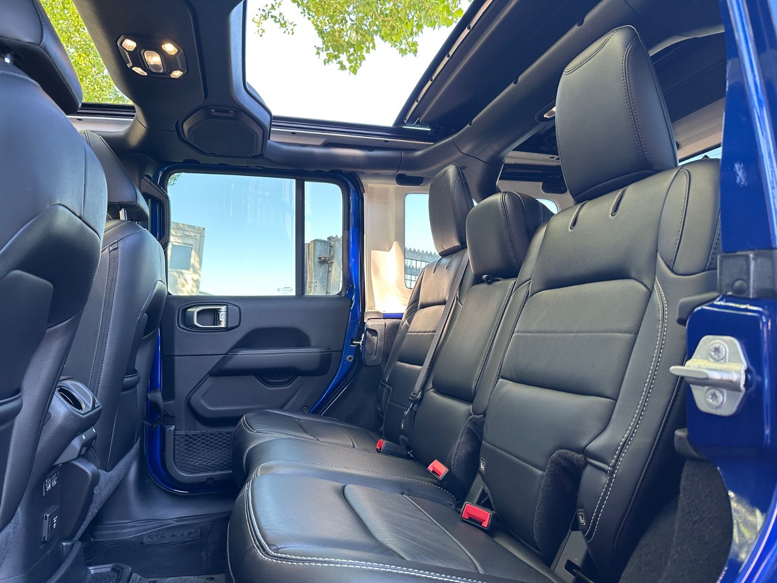 Fahrzeugabbildung Jeep Wrangler Sahara AEVDualSportRT*KotflügelJL