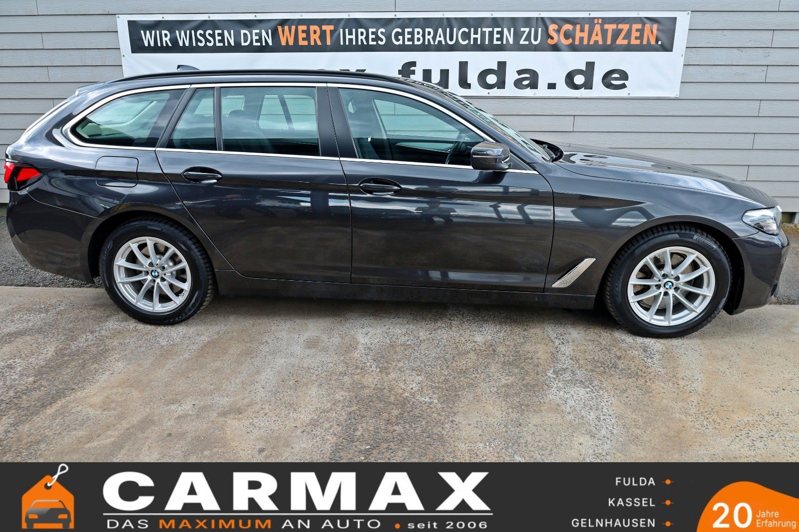 Fahrzeugabbildung BMW 520d xDrive Touring Leder,Navi,LED,Standheizung