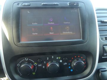 Renault Trafic - 10