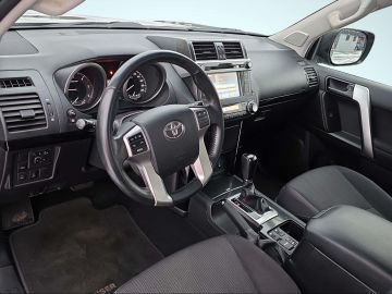 Toyota Land Cruiser - 7
