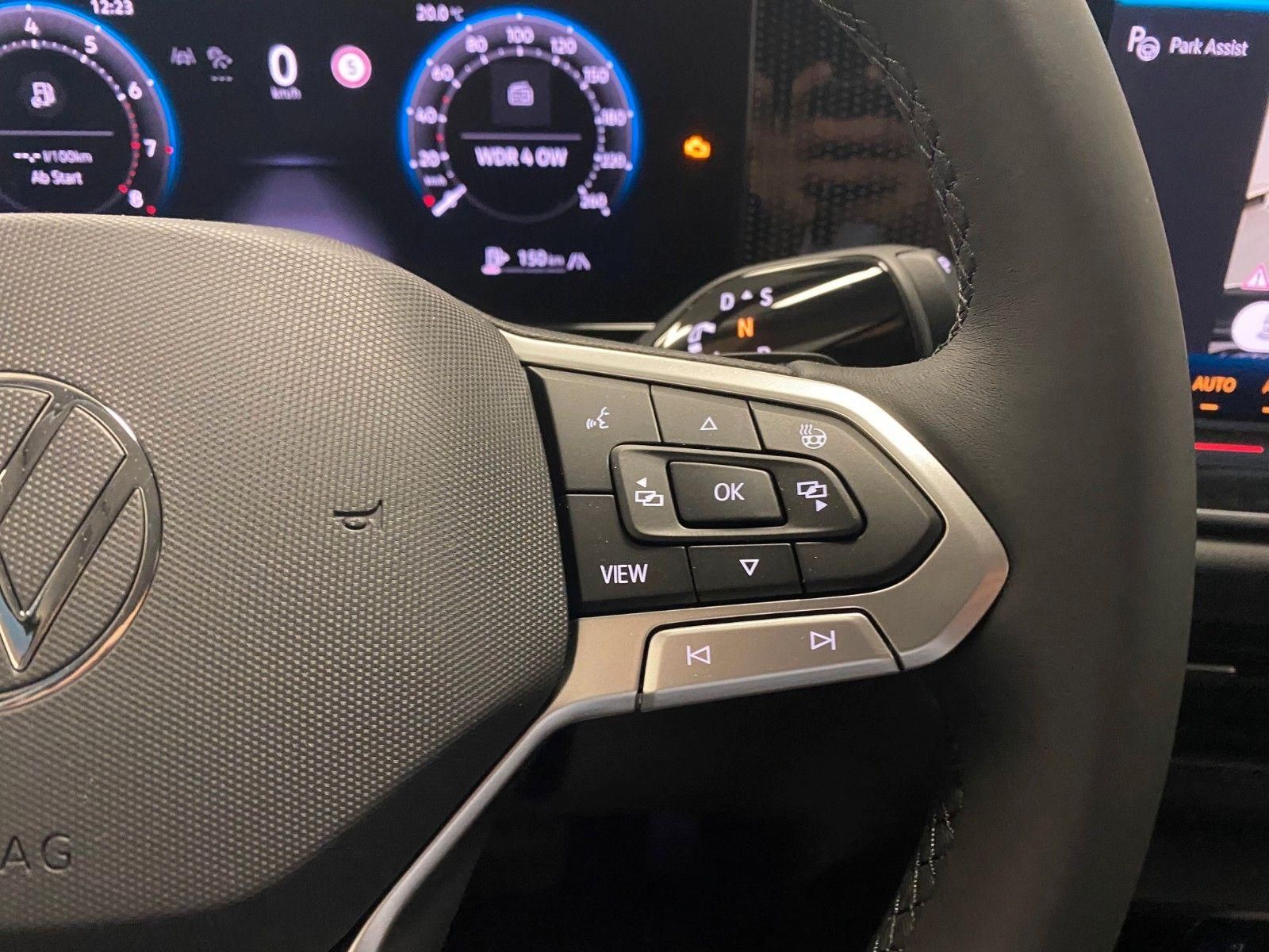 Fahrzeugabbildung Volkswagen Tiguan 1.5 eTSI LIFE PLUS+ DSG +ACC+LED+NAVI+KAM