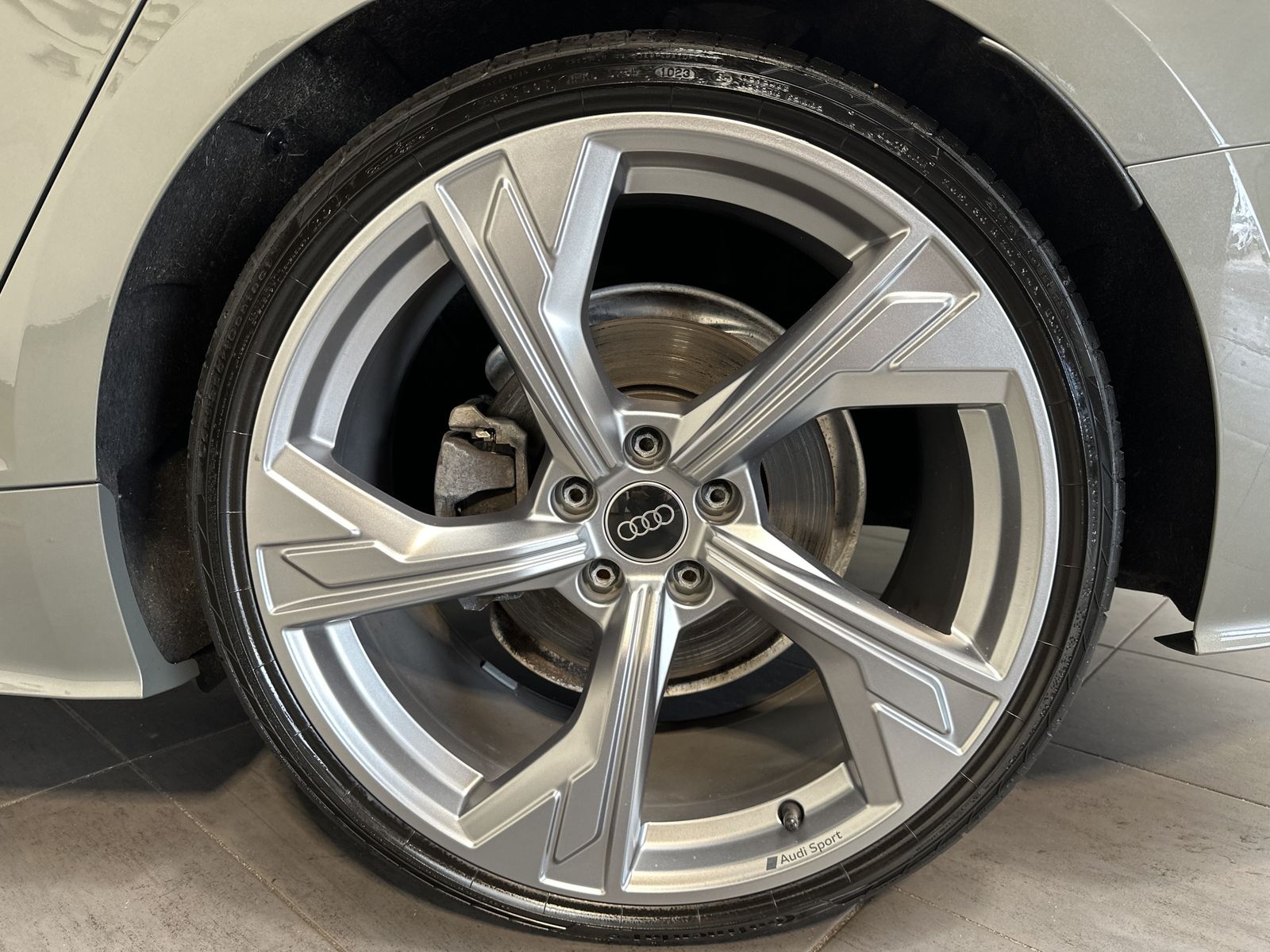 Fahrzeugabbildung Audi A5 SpB 40 TDI Qu S-Line NAV+LED+AHK+20ZO+1HD+SHZ