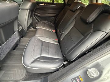 Mercedes ML 350 - 12