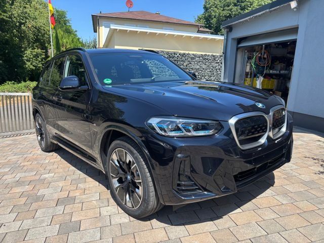 BMW iX3 Leder Pano HUD Laser H/K 20 360 ACC Ufre 1Hd