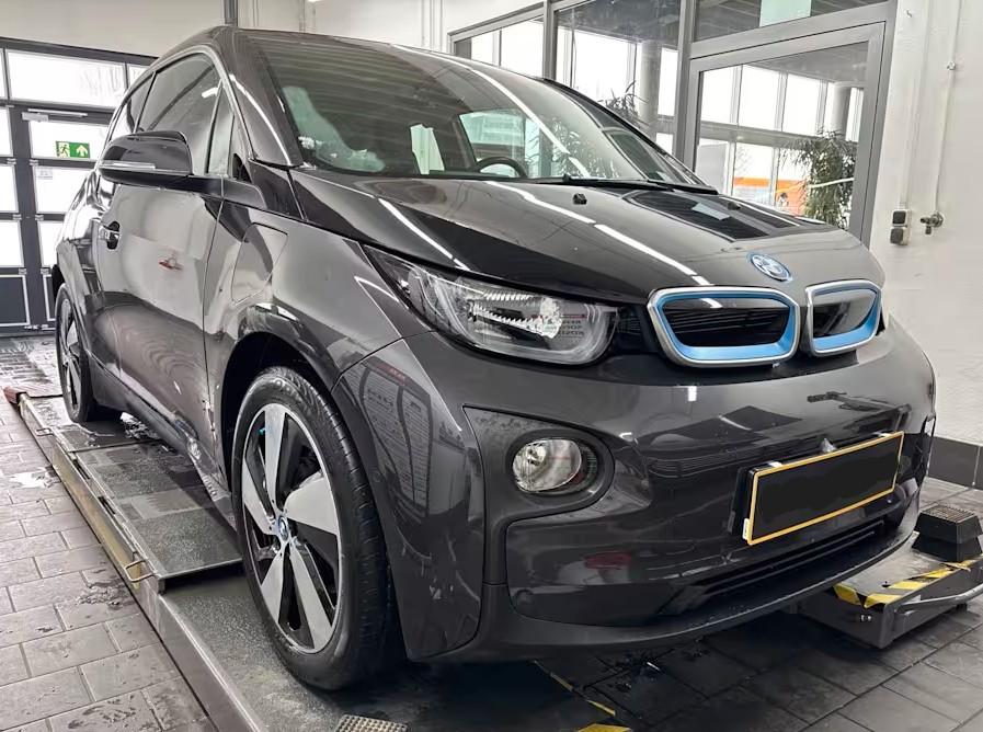 BMW i3 REX*H&K*LEDER*KAMERA*DRIVING-ASSISTANT-PLUS