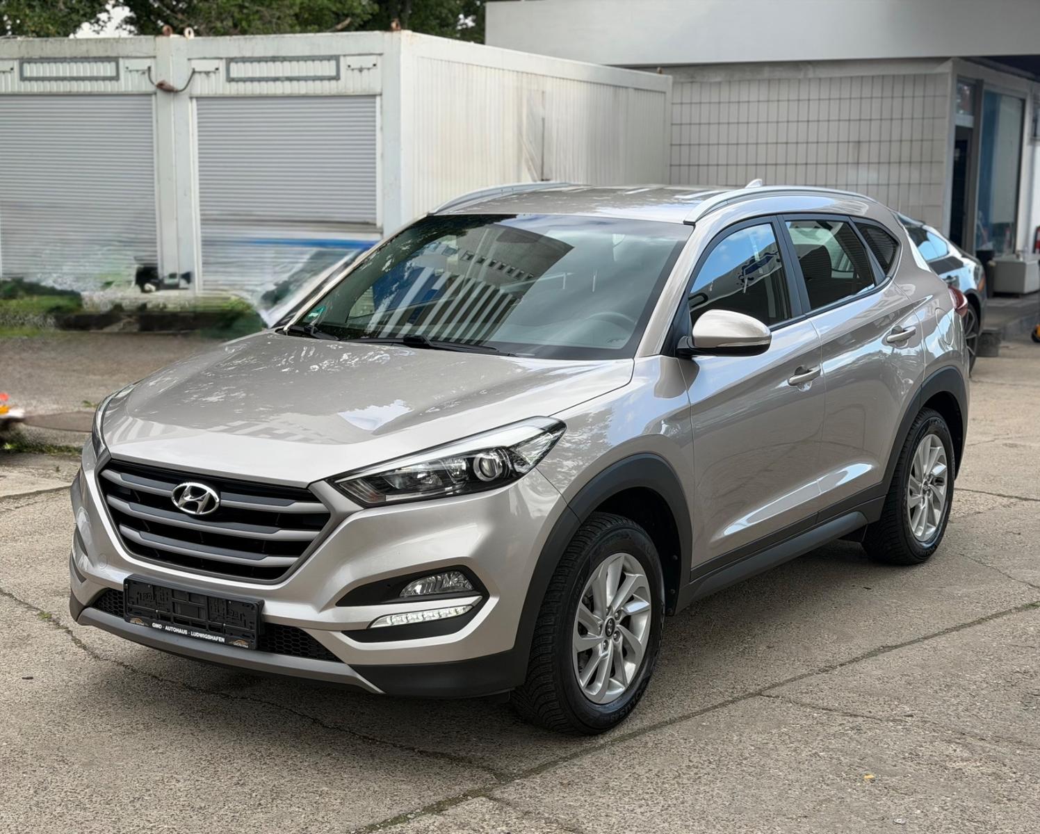 Hyundai Tucson blue Trend 2WD*KAMERA*NAVI*TEMPO*1-HAND