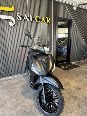 Piaggio Beverly 300 2024