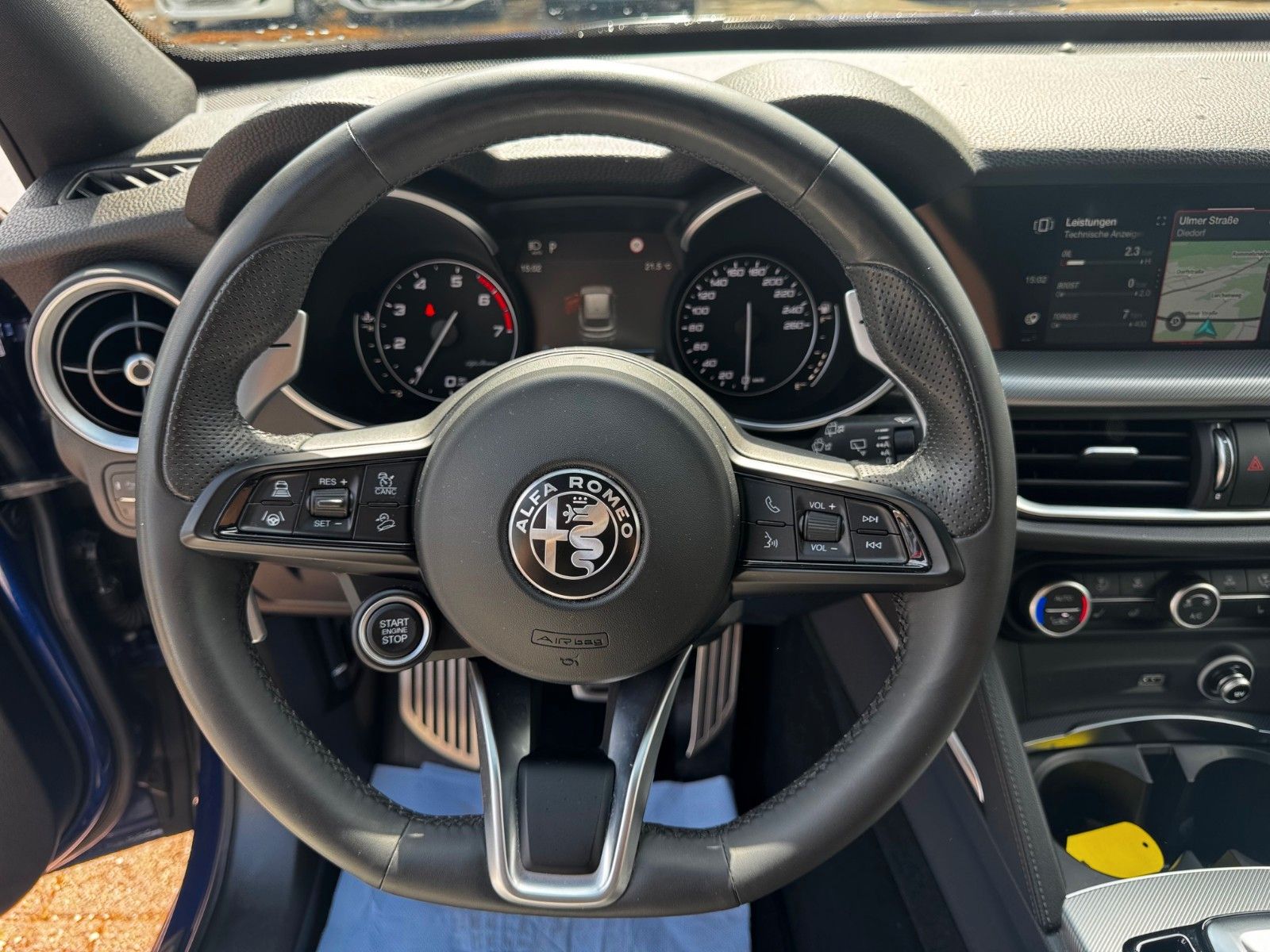Fahrzeugabbildung Alfa Romeo Stelvio 2,0 Turbo Veloce NAVI ACC SITZHEIZUNG