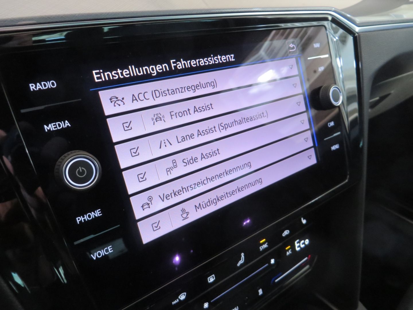 Volkswagen Passat Variant GTE 1.4 TSI eHybrid 7-DSG ACC IQ. foto 13