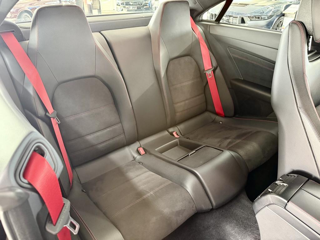 Mercedes-Benz E 320