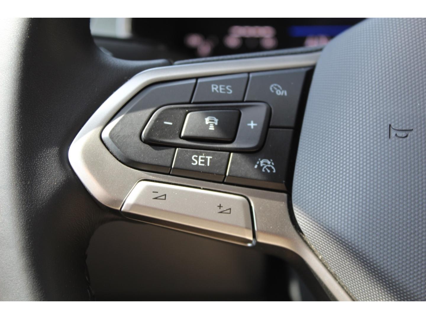 Volkswagen T-Roc 1.0 TSI Goal NAVI LED FULL LINK ACC GRA DA, миниатюра 8