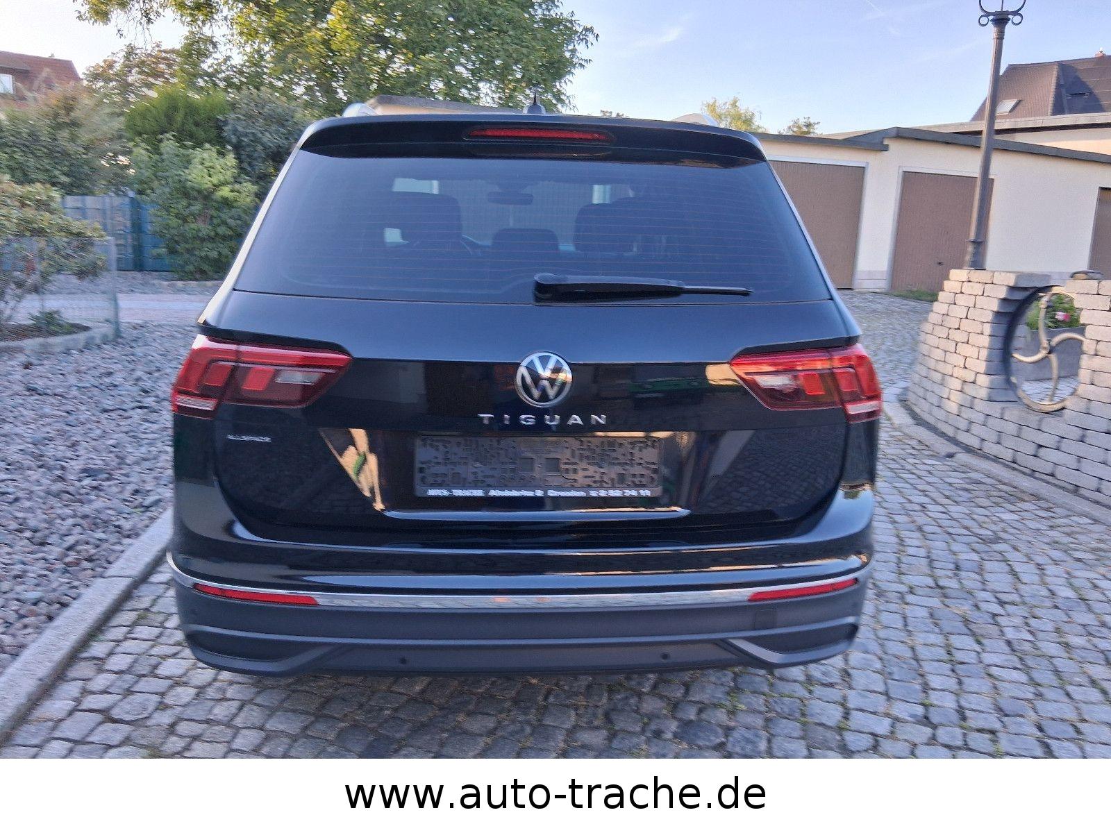 Volkswagen Tiguan  Life AHK Navi 7 Sitze GRA LED DAB Navi