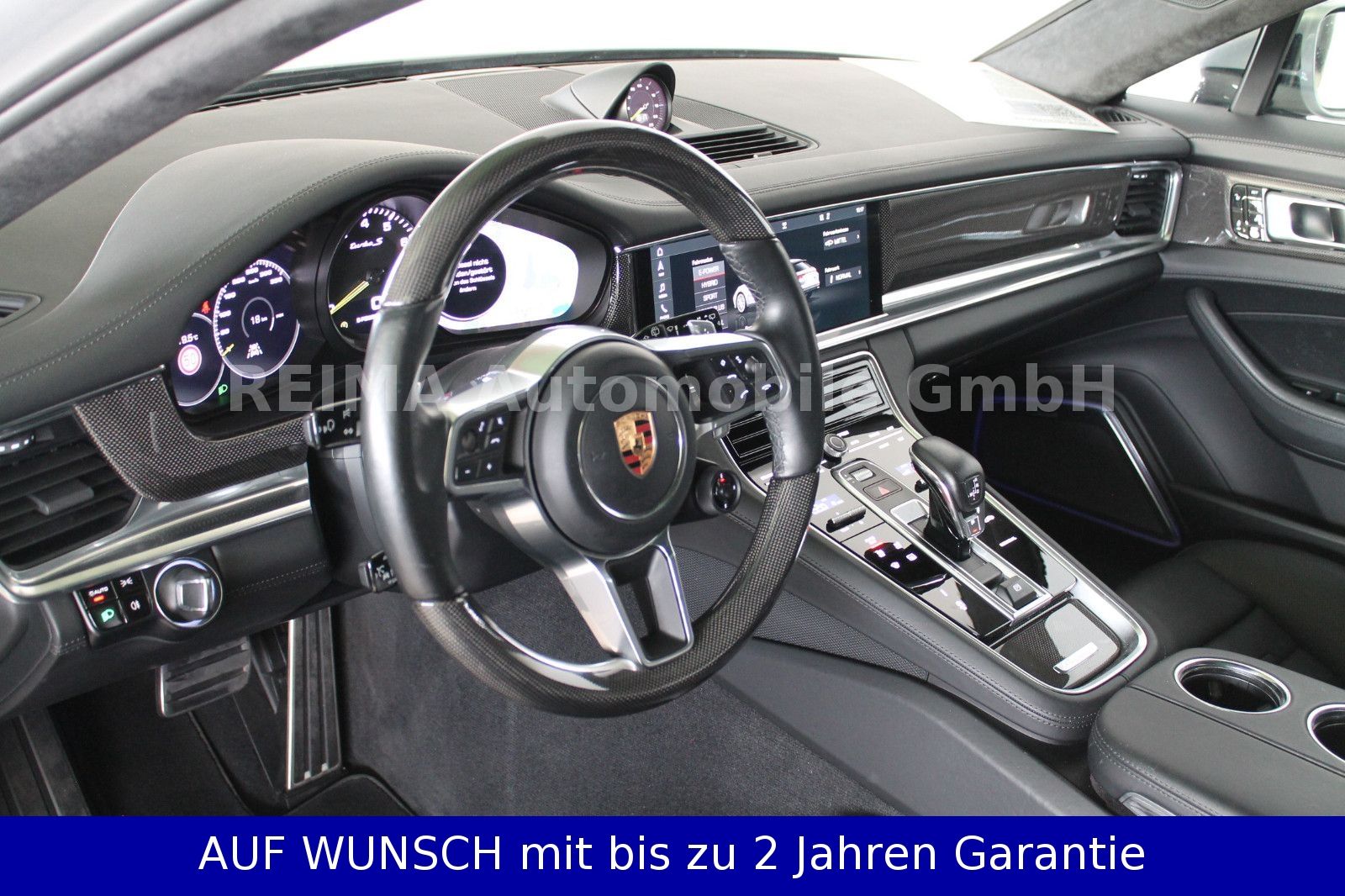 Fahrzeugabbildung Porsche Panamera Sport Turismo Turbo S E-Hybrid, Matrix