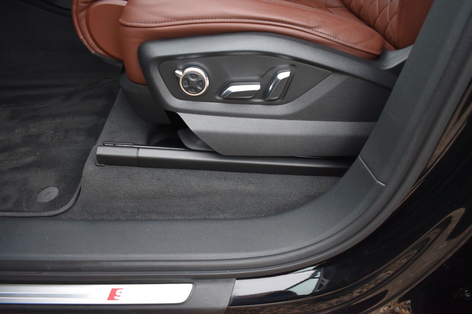 Fahrzeugabbildung Audi SQ7 4.0 TDI V8 quattro HUD Matrix Bose