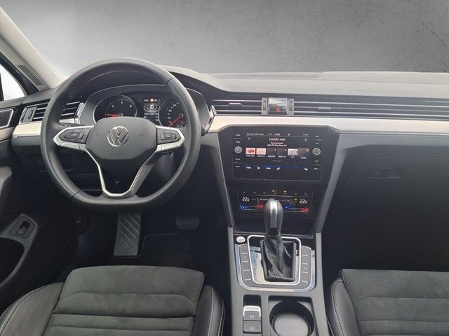 Fahrzeugabbildung Volkswagen Passat Variant TDI Elegance DSG Matrix AHK Navi