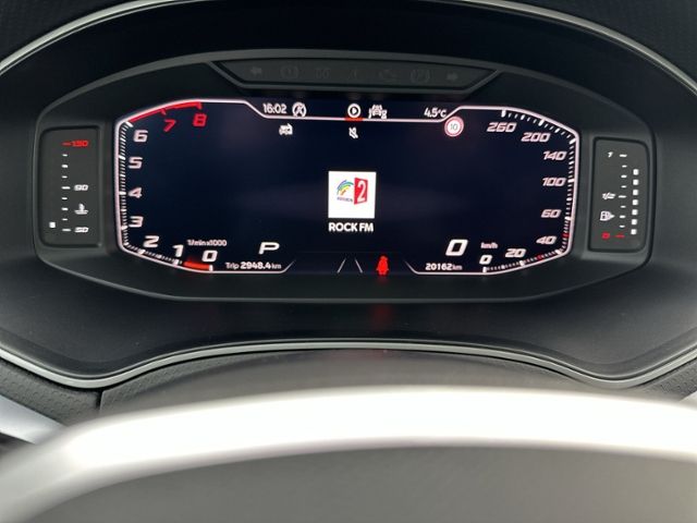 Arona 1.5 TSI DSG FR LED+NAVI.+KAMERA+ACC+SIHZG+