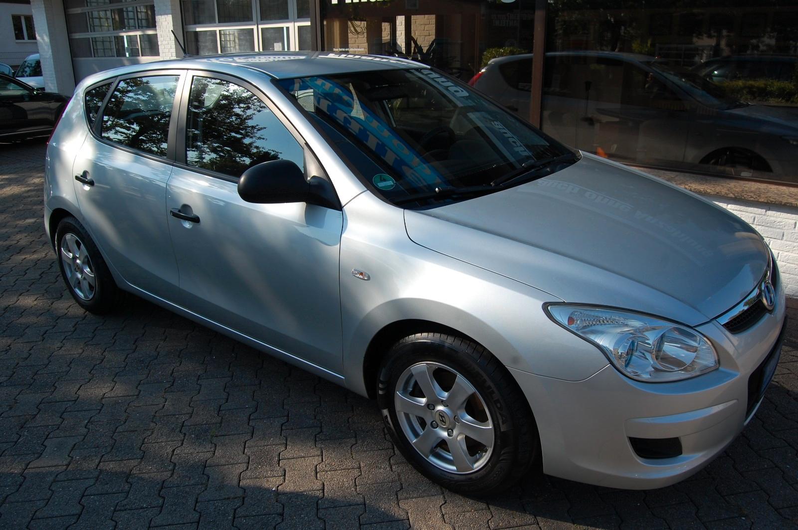 Hyundai i30 Classic *1. Hand*
