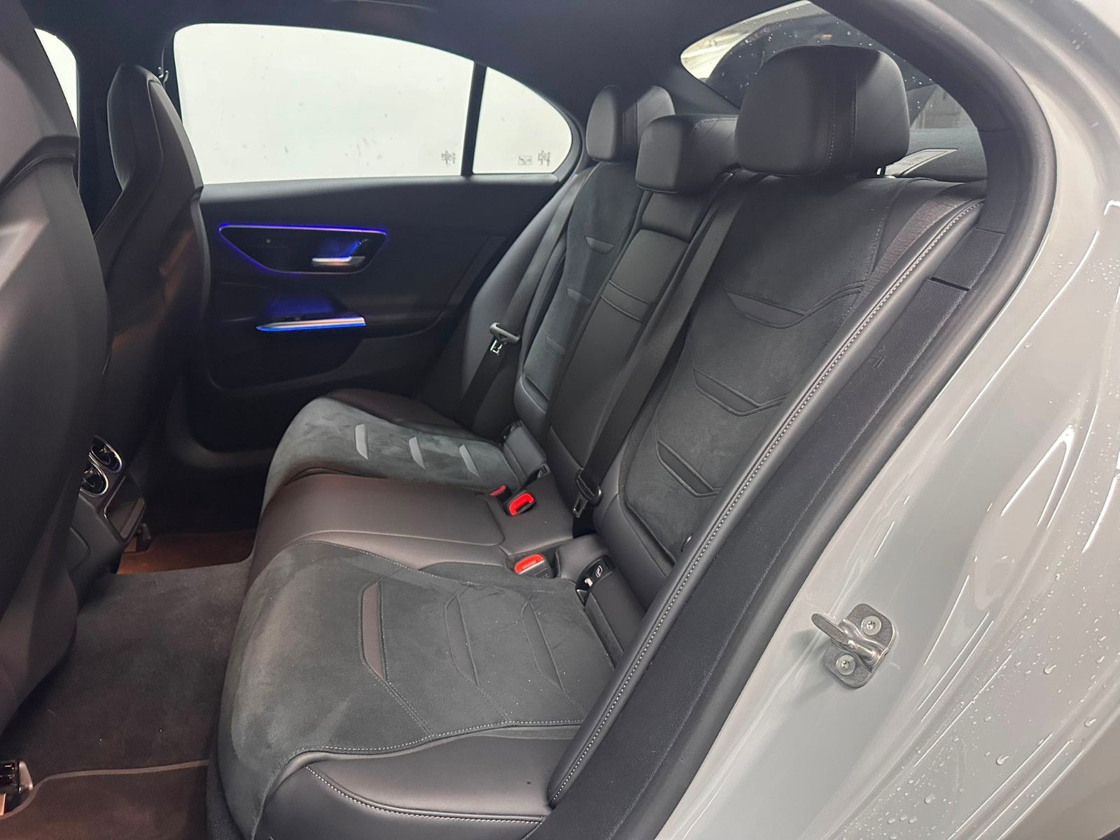 Fahrzeugabbildung Mercedes-Benz C 63 S E PERFORMANCE *KERAMIK*PANORAMA*