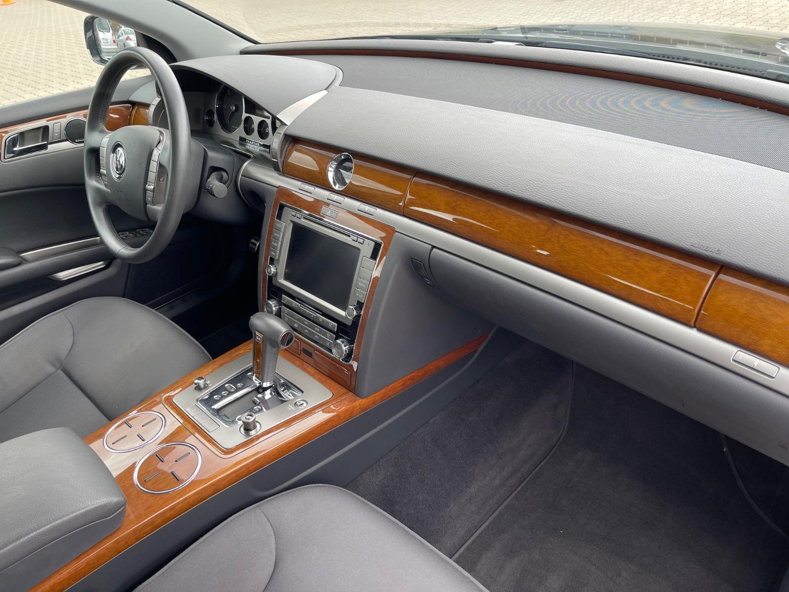 Volkswagen Phaeton V6 TDI 5-Sitzer 4Motion 2HD DYNAUDIO