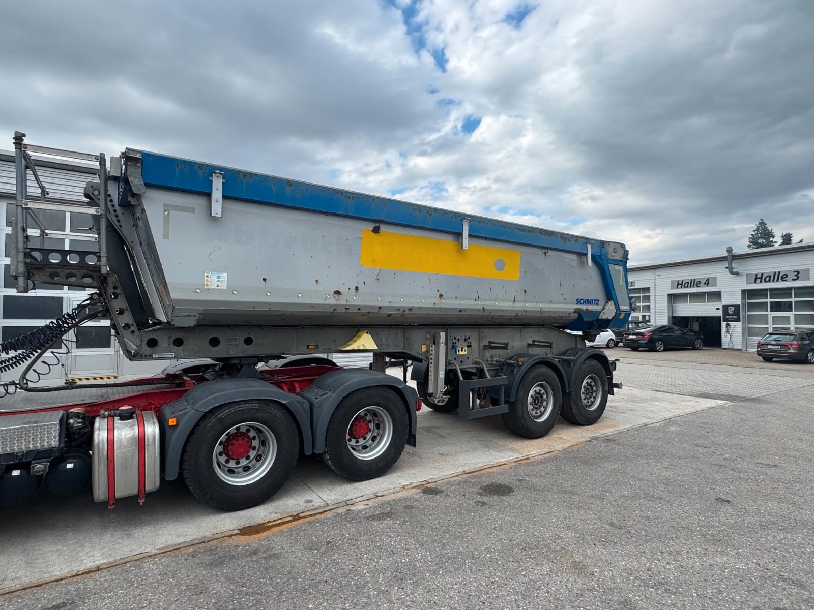 Schmitz Cargobull SKI 18 SL-7,2SR hydraulische Heckklappe
