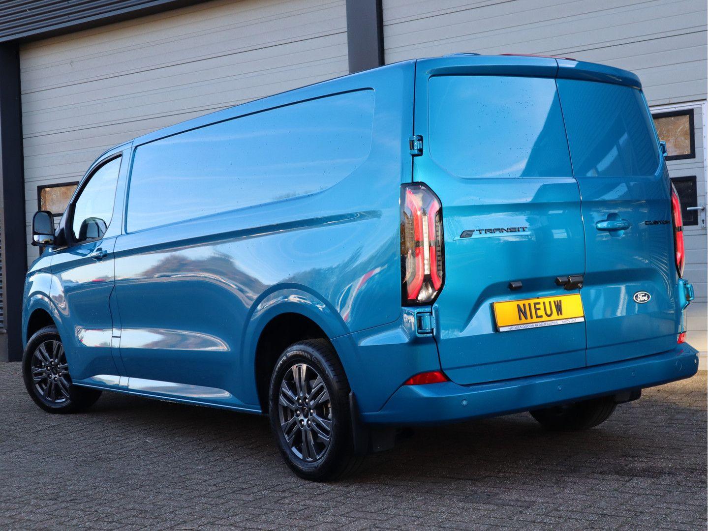 Ford Transit Custom E-Transit 65 kWh 218 pk Limited L