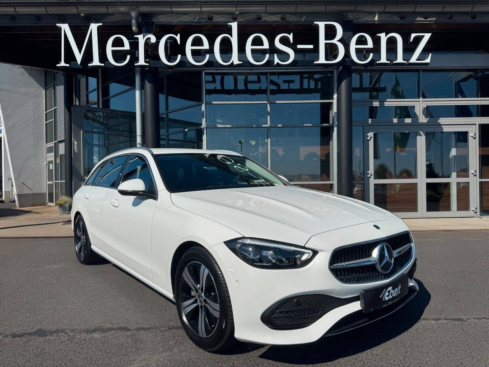 Fahrzeugabbildung Mercedes-Benz C 180 T Avantgarde+AHK+Memory+Ambiente+TotW