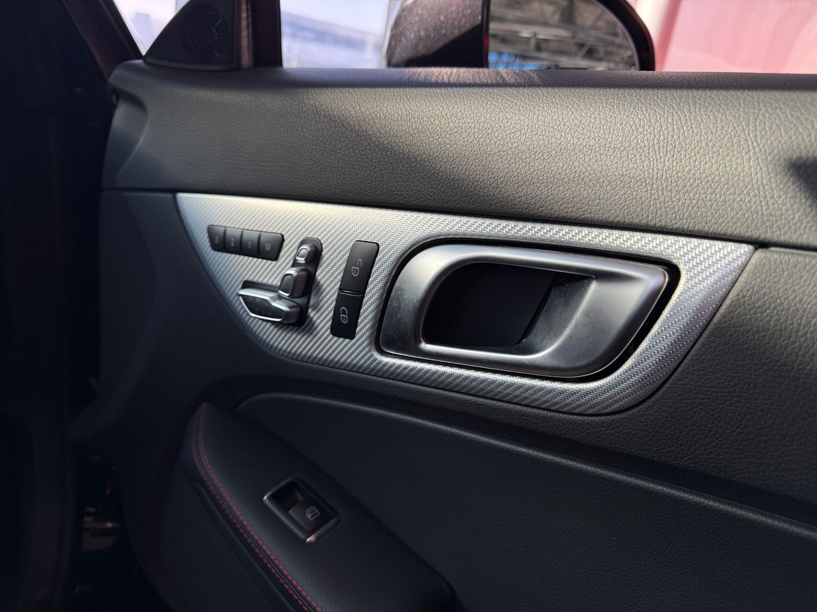 Fahrzeugabbildung Mercedes-Benz SLC 300 AMG MEMORY RFK LED