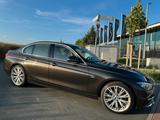 BMW 335 Baureihe 3 Lim. 335 d xDrive Luxury Line - BMW 335 mit Diesel-Antrieb