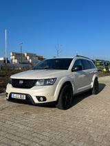 Fiat Freemont 2.0 16V Multijet Autom Allrad Black...