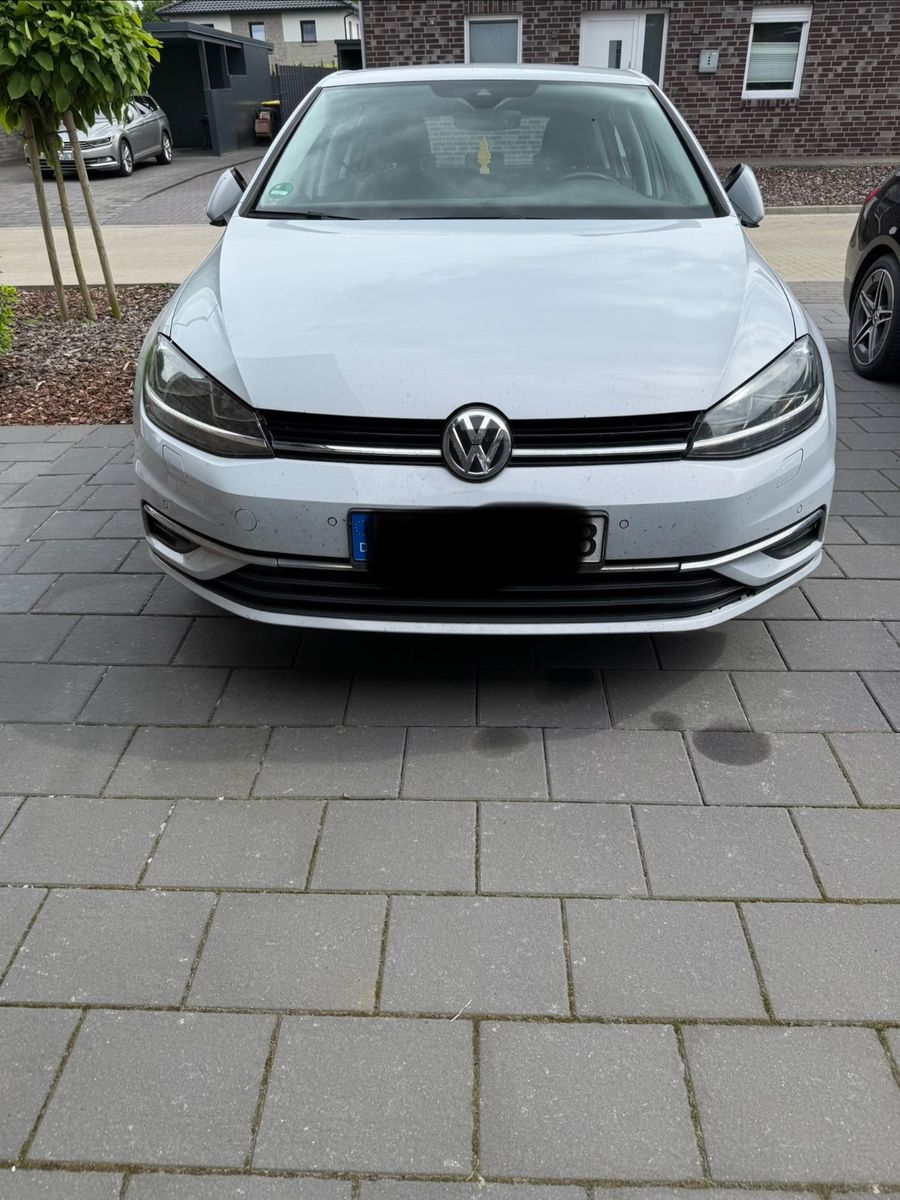 VW Golf
